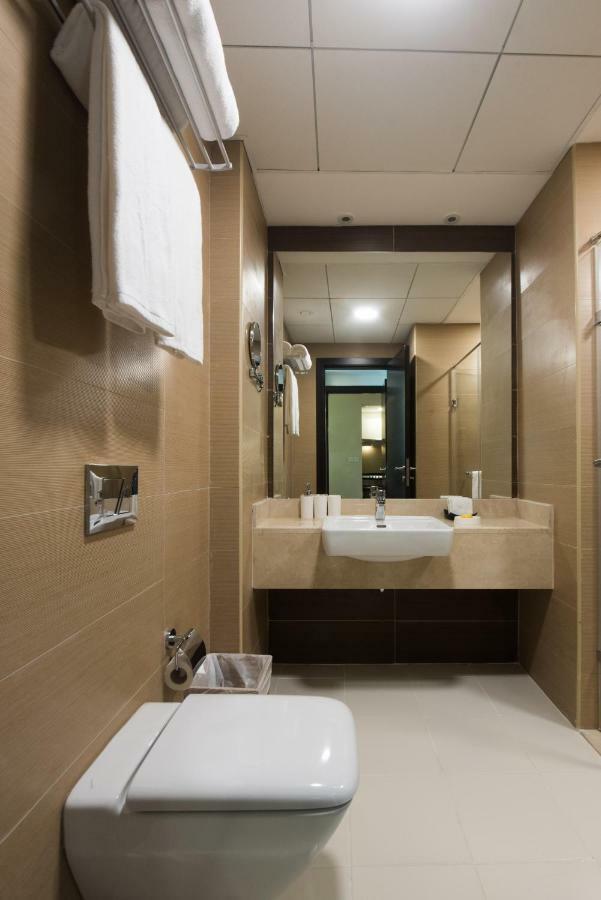 Fantastay Sparkle Tower One Bedroom Suite Marina View Dubai Exteriör bild