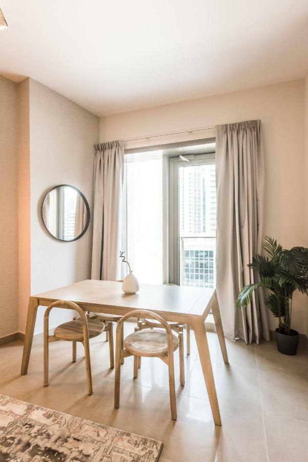Fantastay Sparkle Tower One Bedroom Suite Marina View Dubai Exteriör bild