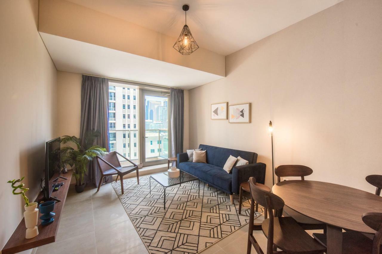 Fantastay Sparkle Tower One Bedroom Suite Marina View Dubai Exteriör bild