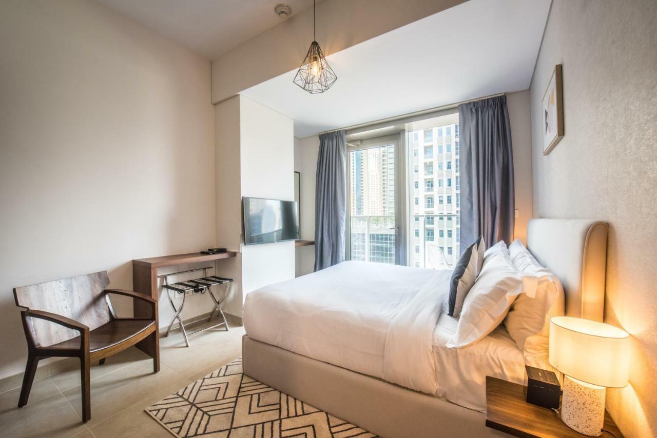 Fantastay Sparkle Tower One Bedroom Suite Marina View Dubai Exteriör bild